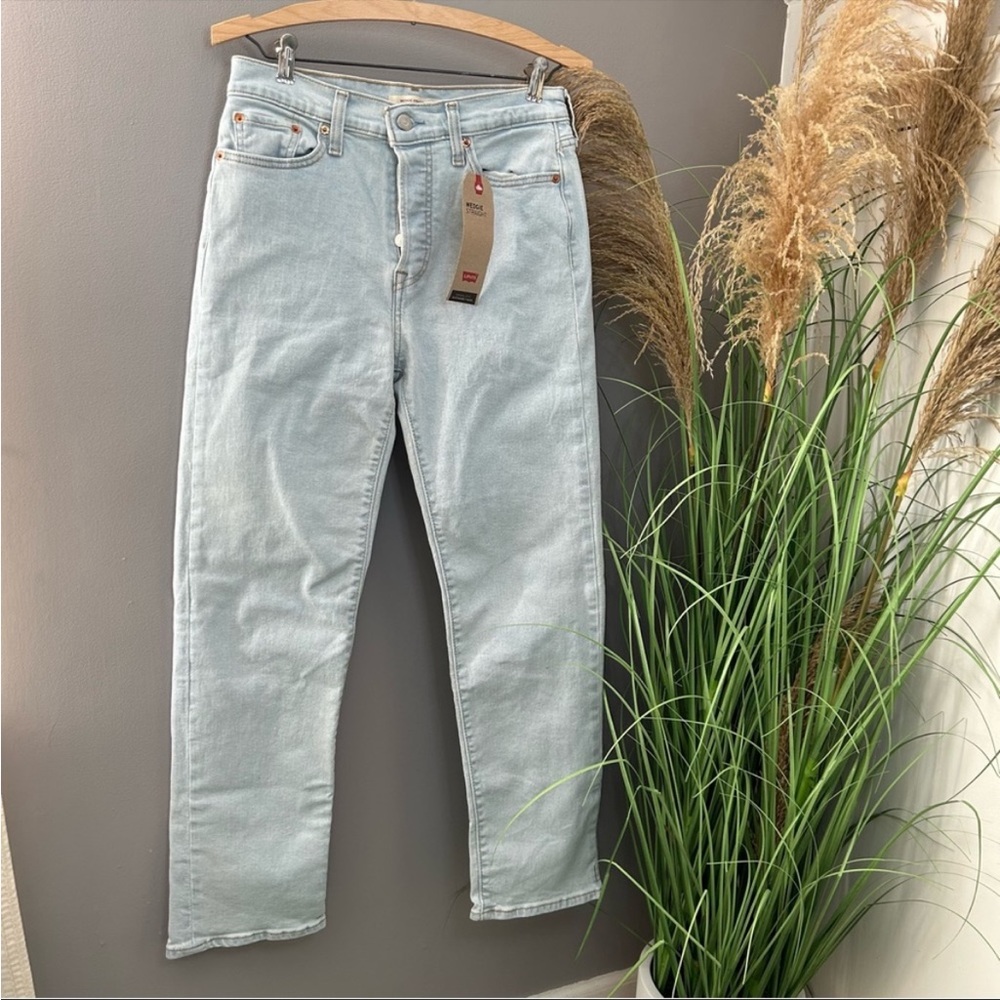 BRAND NEW WT Levi’s Wedgie Jeans